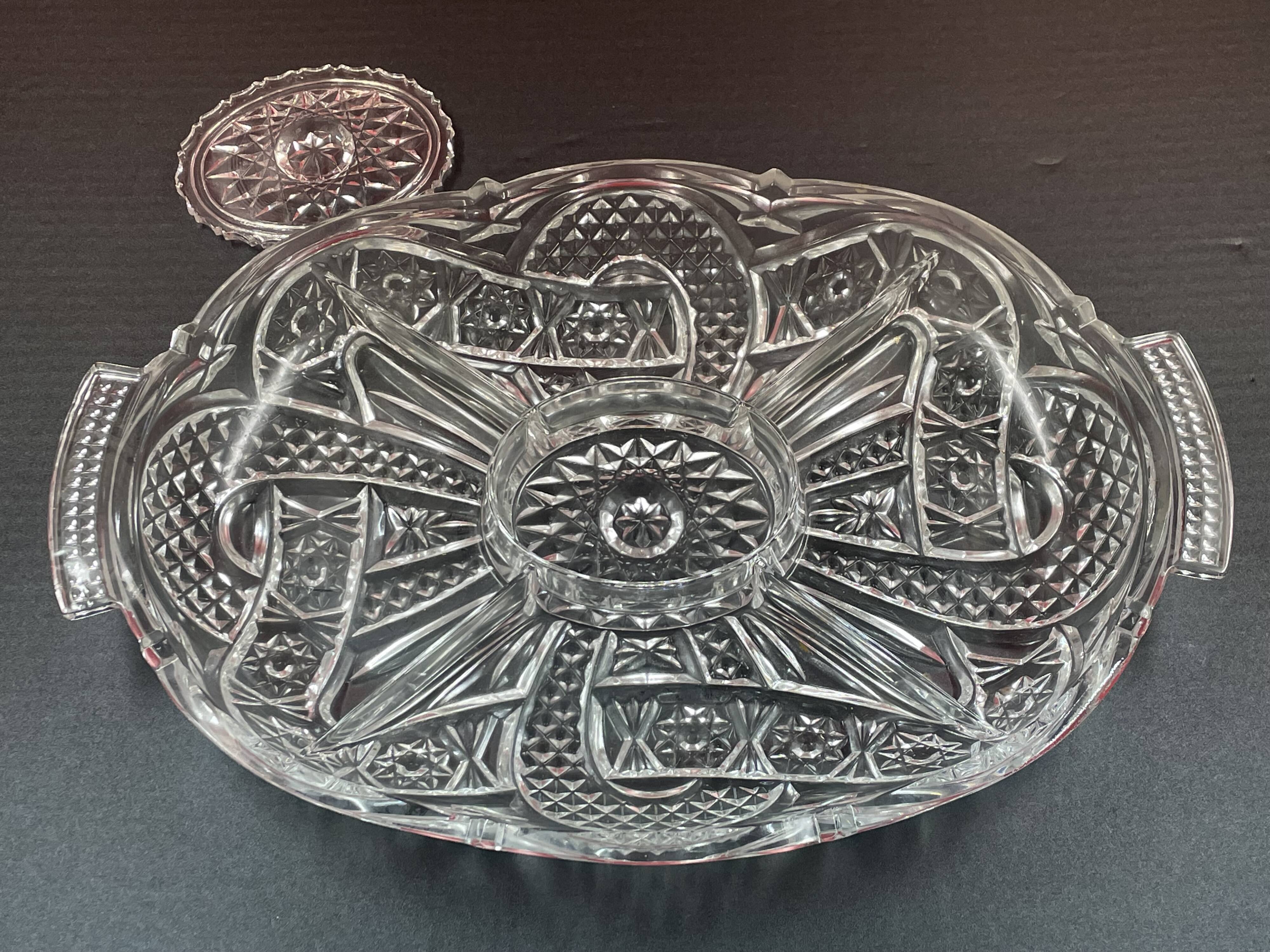 Servant, Cut Glass Centerpiece Cup - 36 x 24 cm