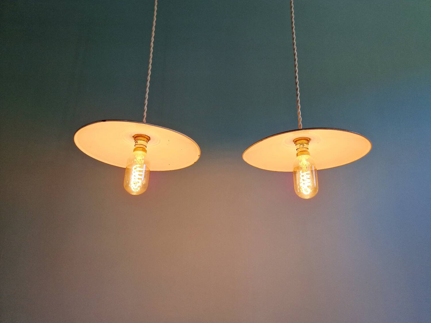 Duo de suspensions industrielles en tôle émaillée verte