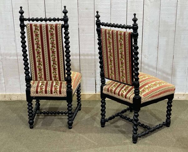 Paire de chaises Napoléon III en bois tourné et noirci fin XIXème