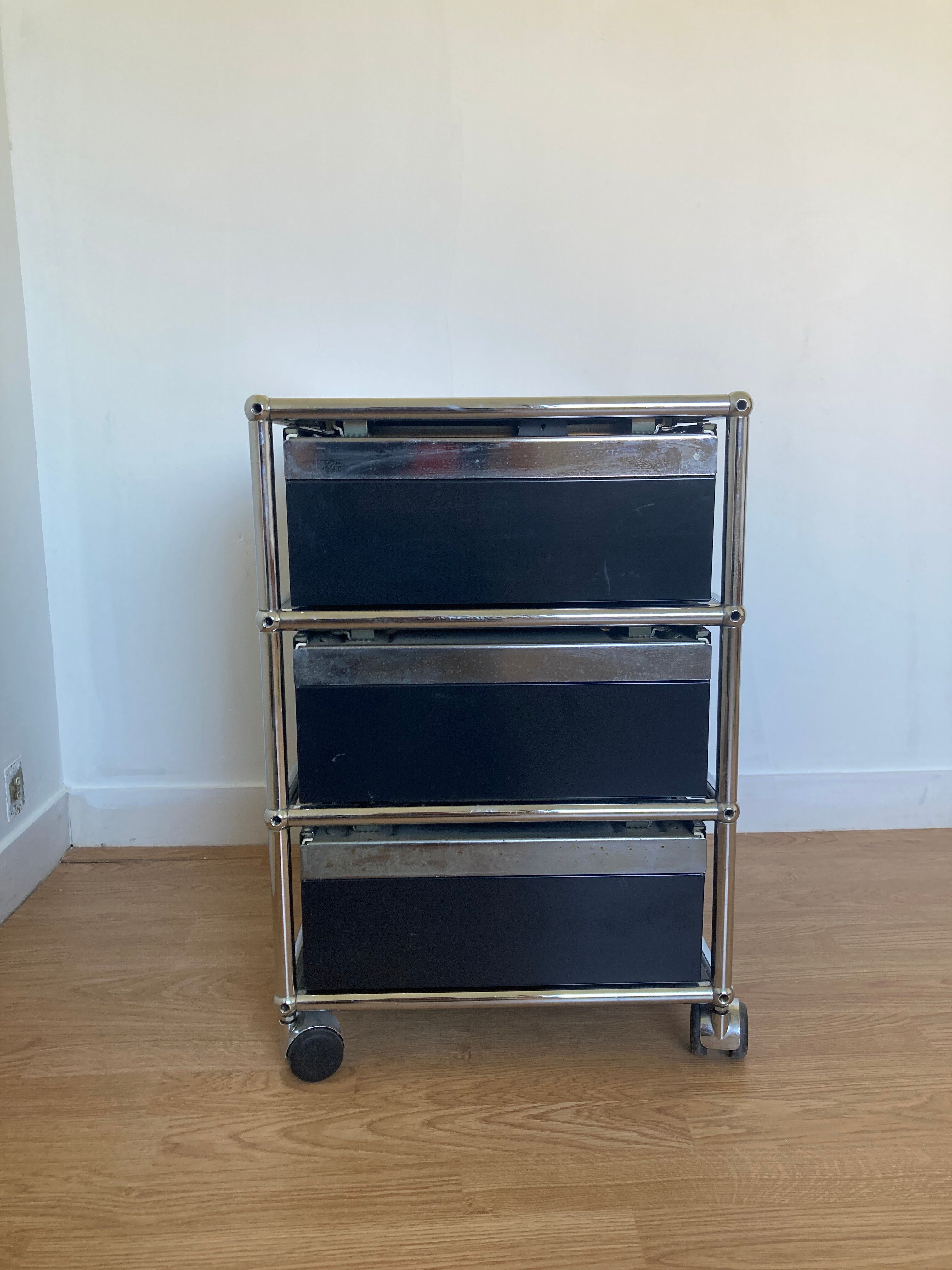 USM Haller M26 storage unit
