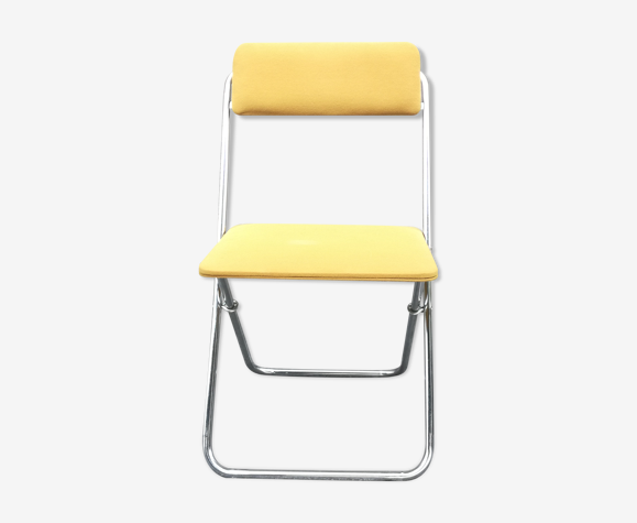 Chaise pliante en velours jaune