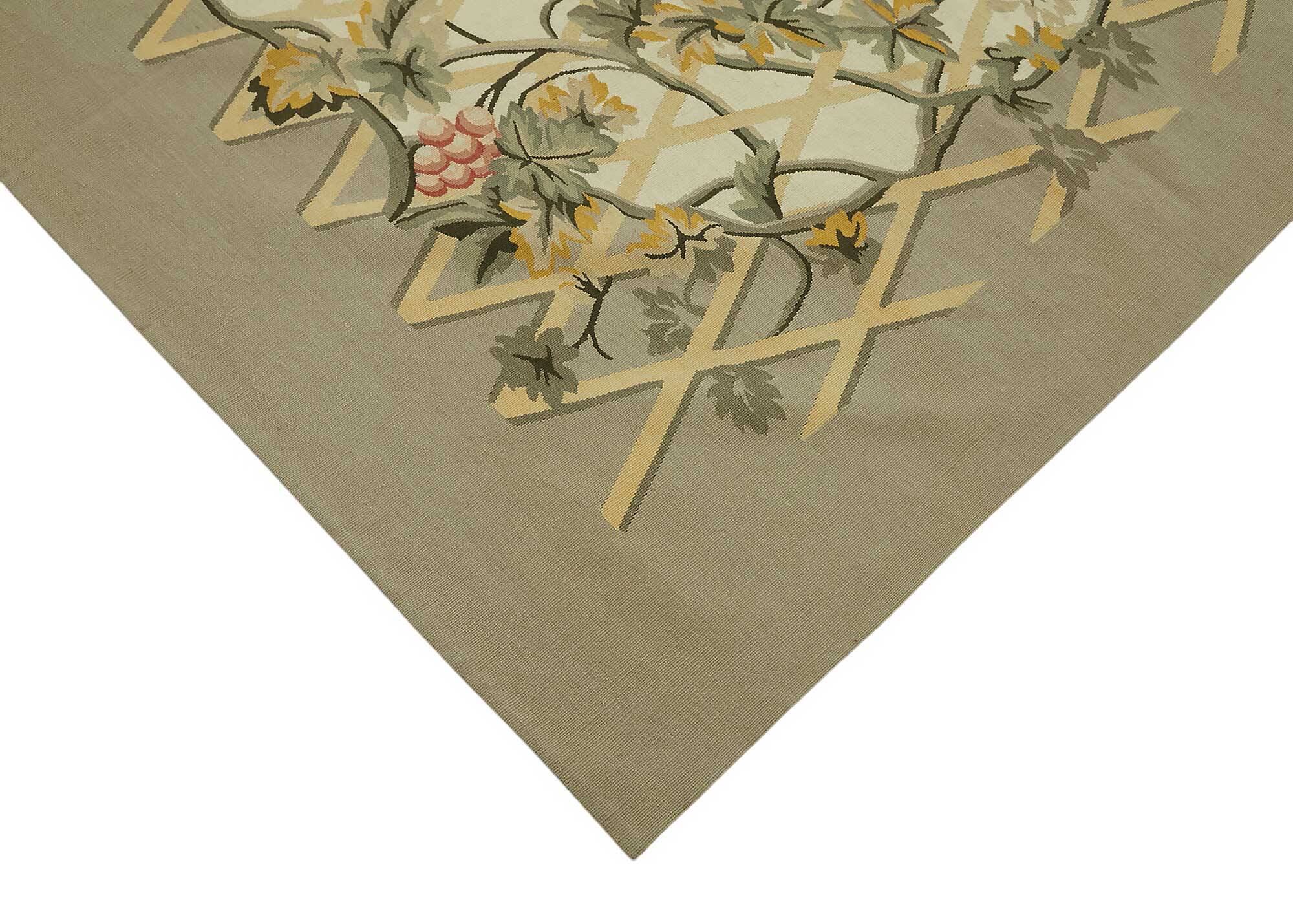 Handmade European Vintage Aubusson Kilim 268 cm x 355 cm