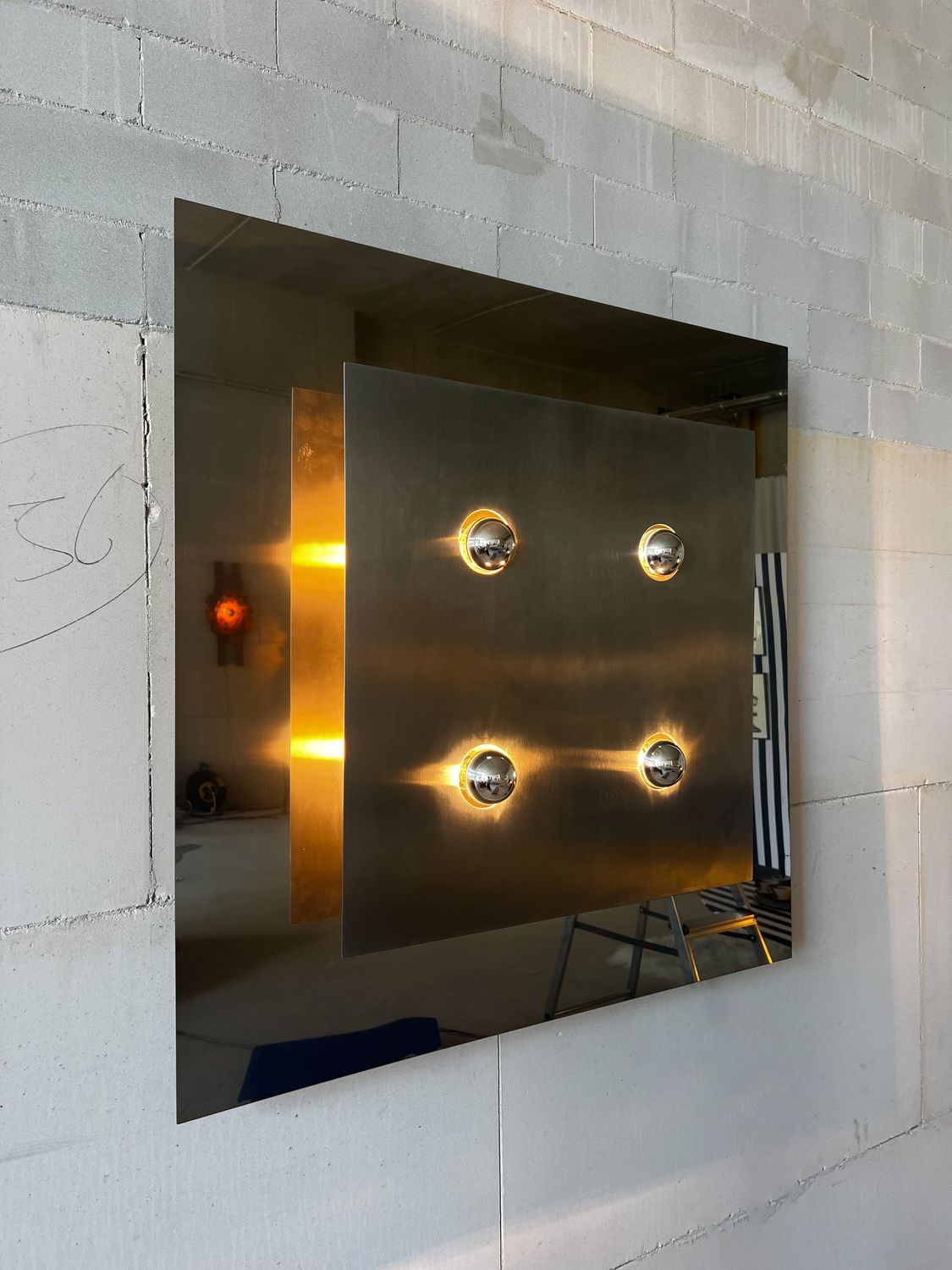 Screen wall lamp by Fabrizio Cocchia and Gianfranco Fini for New Lamp