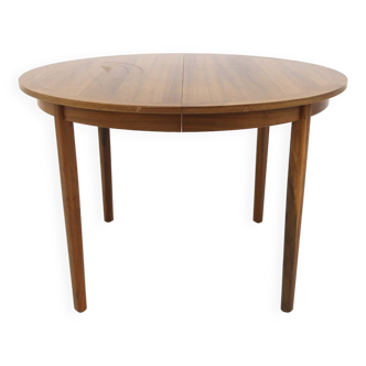 Table de salle à manger scandinave en noyer, Suède, 1960