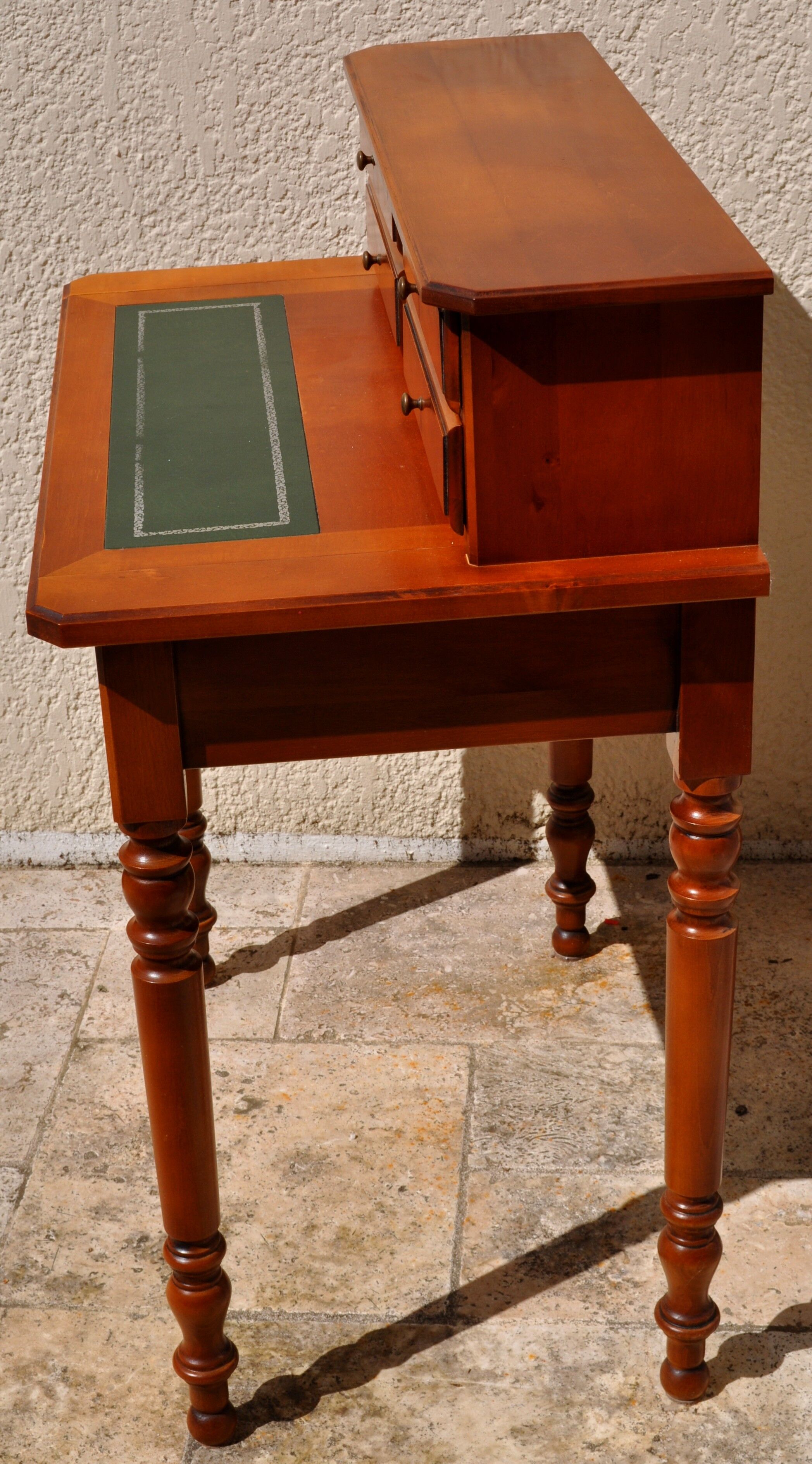 Drawer writing desk