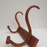 Antique wooden coat rack equipped with 2 parrot heads, walnut color