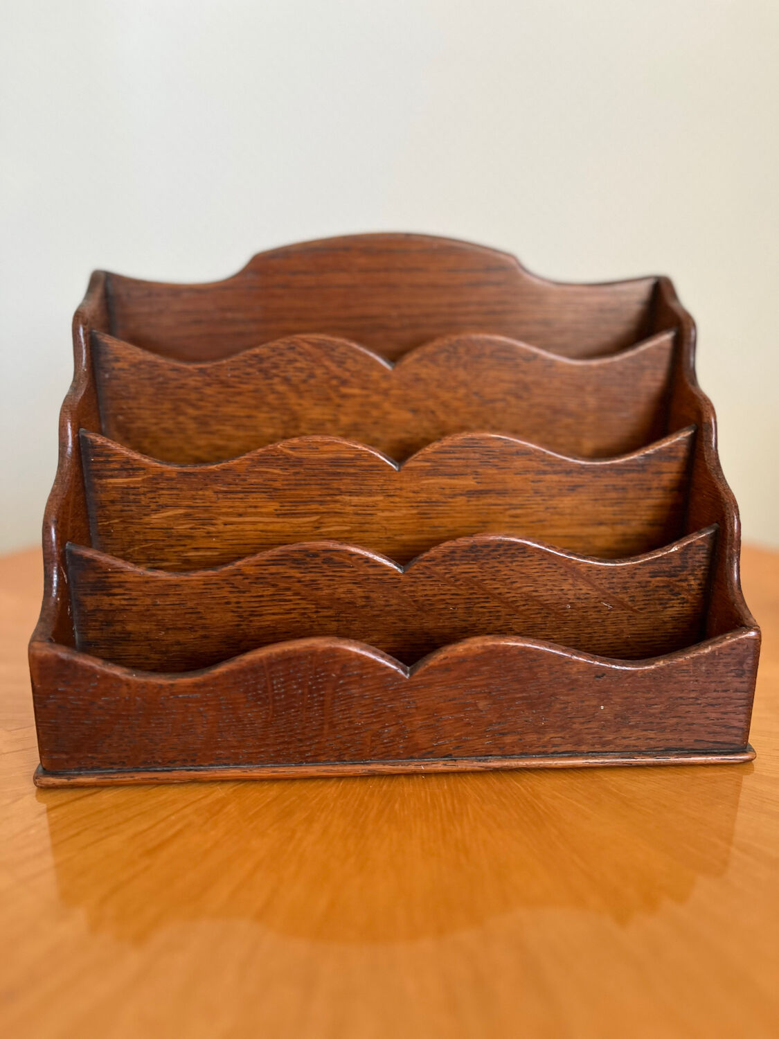 Porte-courrier en bois vintage