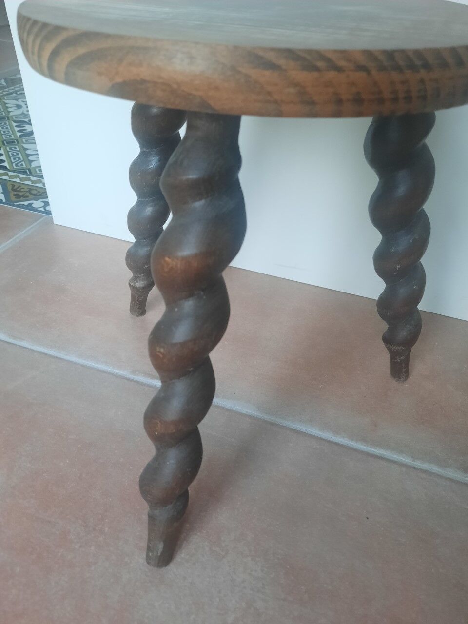 Tripod stool