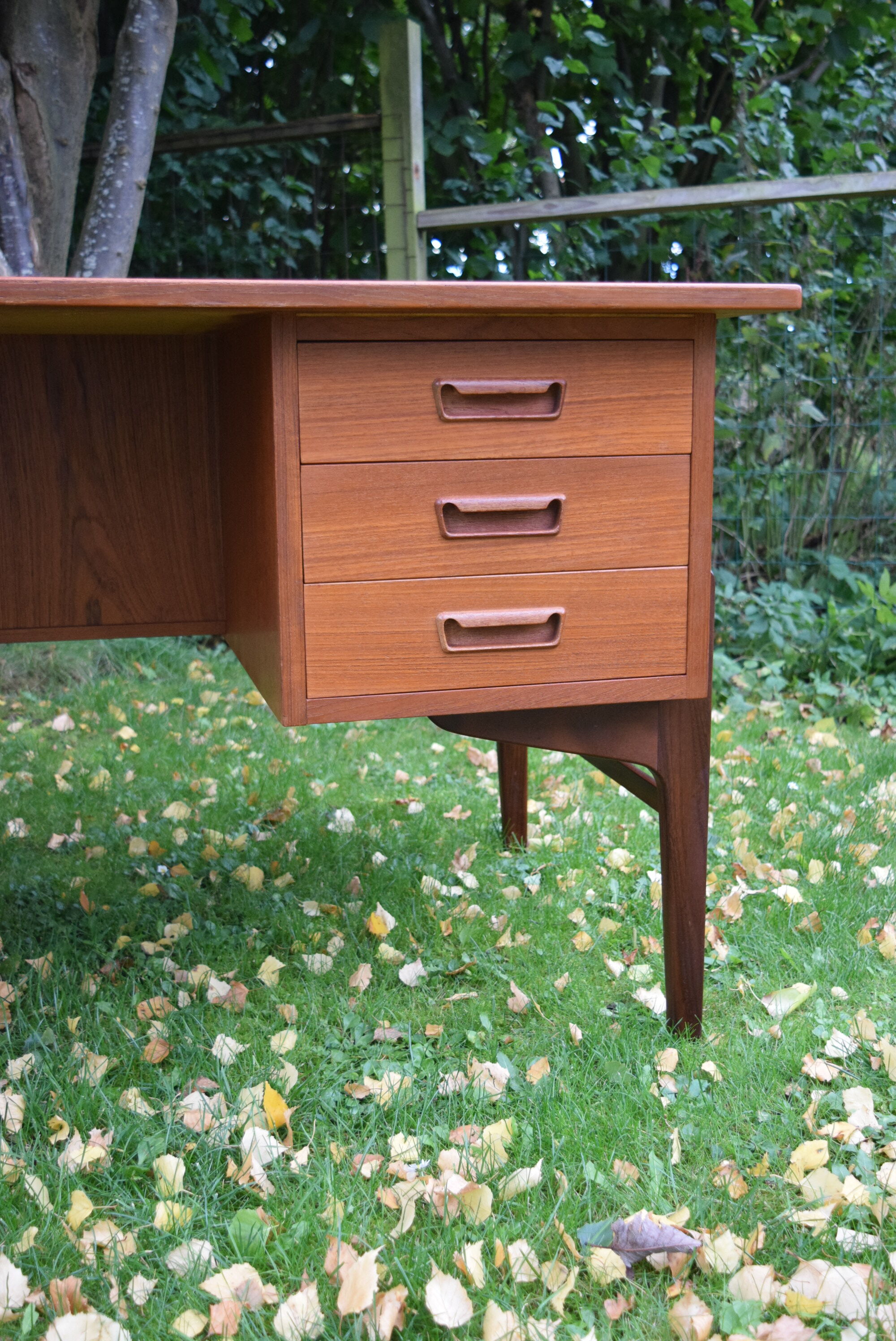 Mid-century Danish executive teak desk, 1960s