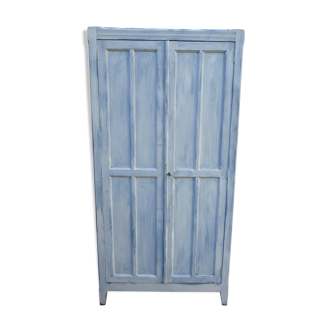 Armoire parisienne