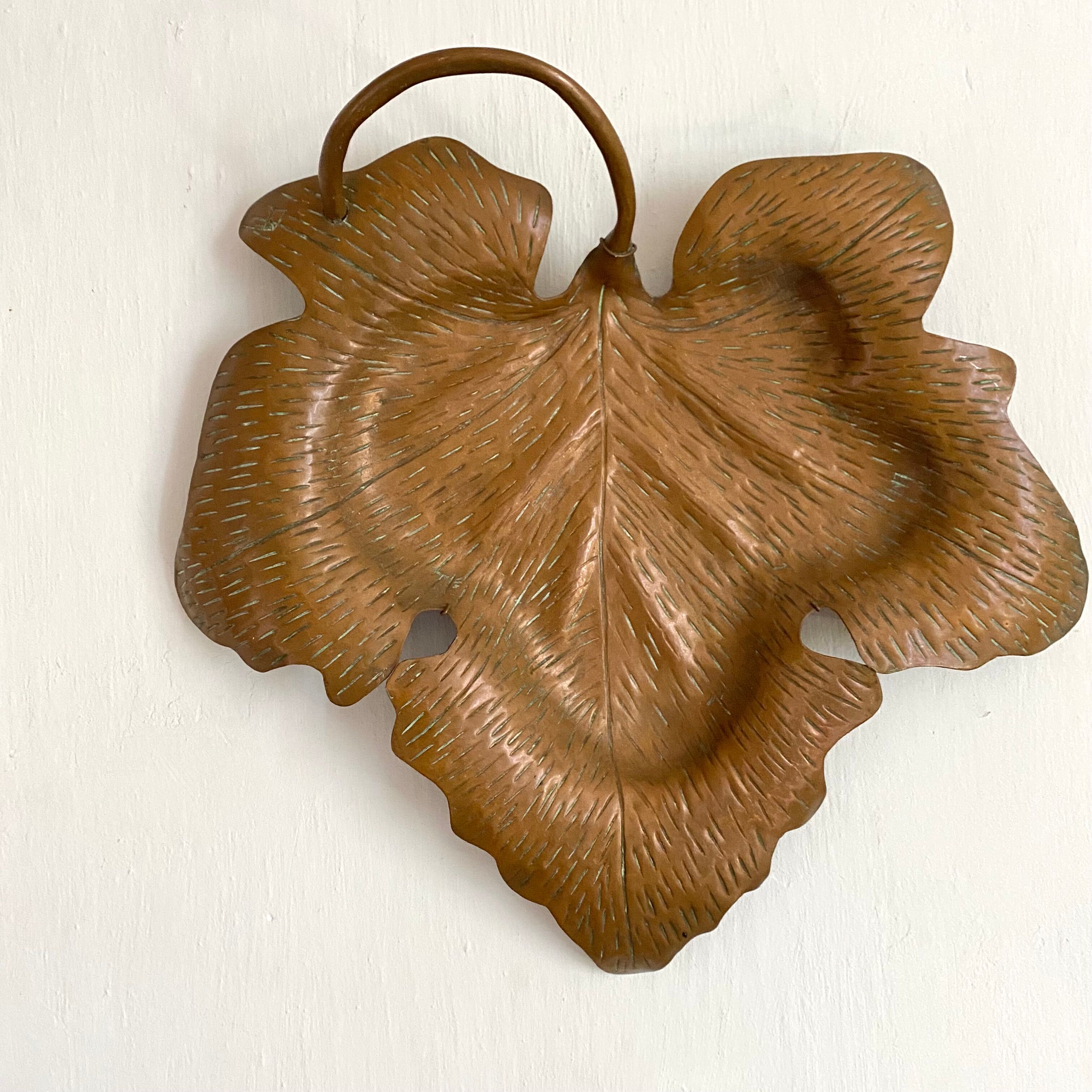 Decorative copper leaf plate