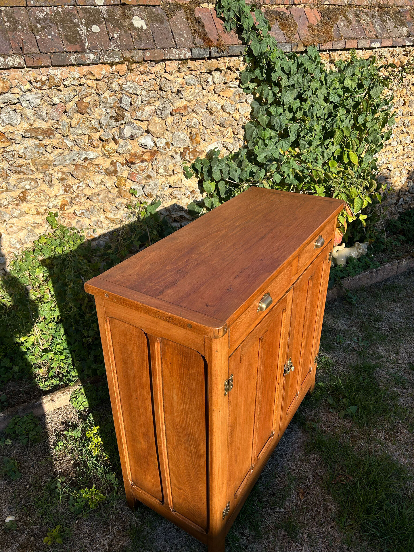 Vintage Parisian buffet in solid beech, hazelnut colour.