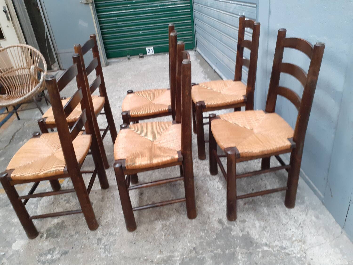 6 brutality chairs Georges Robert