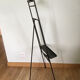 Easel