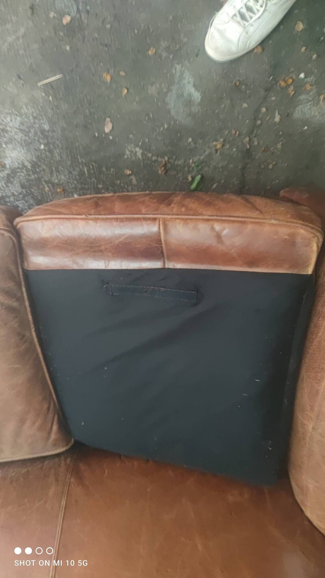 Club sofa 2 places in leather beautiful patina around 1980