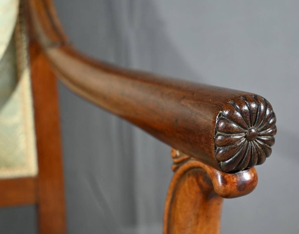 Paire de Fauteuils à Crosses en Acajou, époque Restauration – Début XIXe