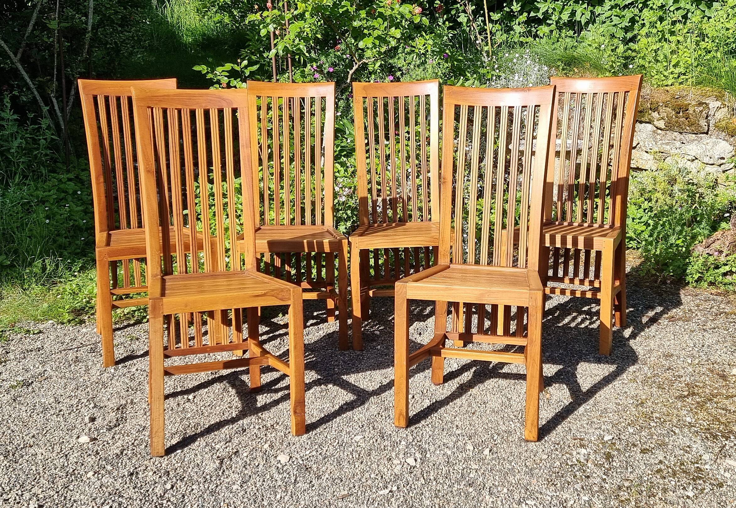 SUite 6 chaises en teck massif