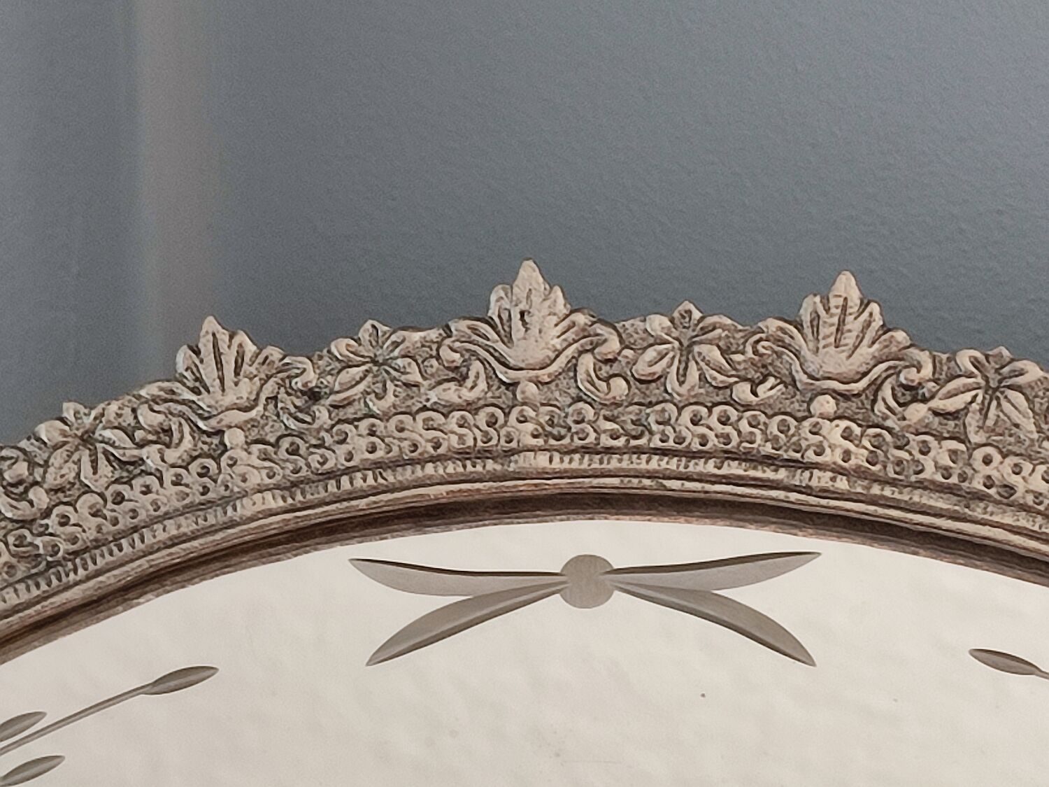 Table mirror vintage engraved glass fan