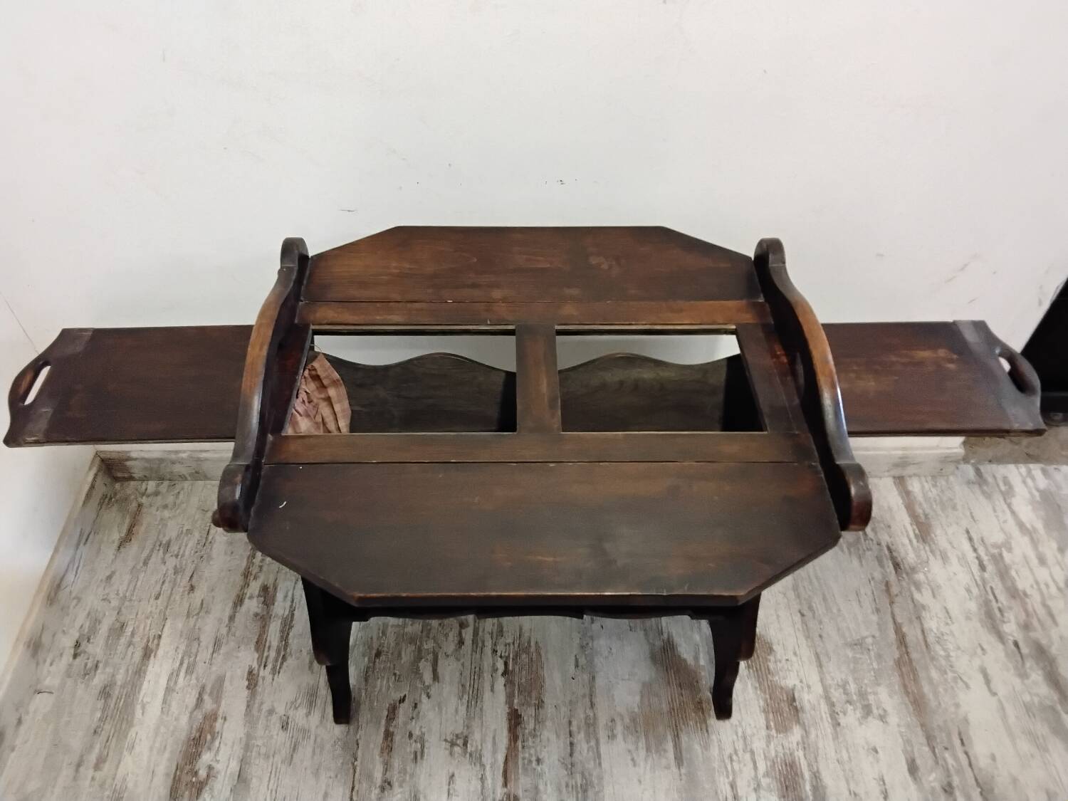Antique table with a system