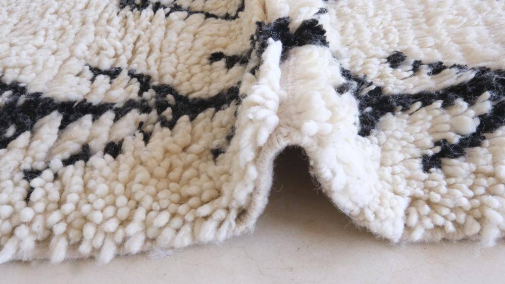 Azilal Berber Rug - 353 x 246 cm