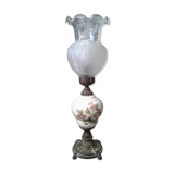 Sumptuous tulip glass lamp