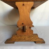 Farm table
