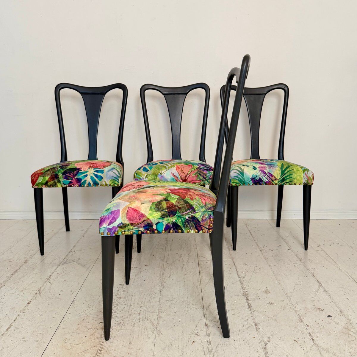 Italian vintage dining chairs by Osvaldo Borsani, 1940s, set of 6