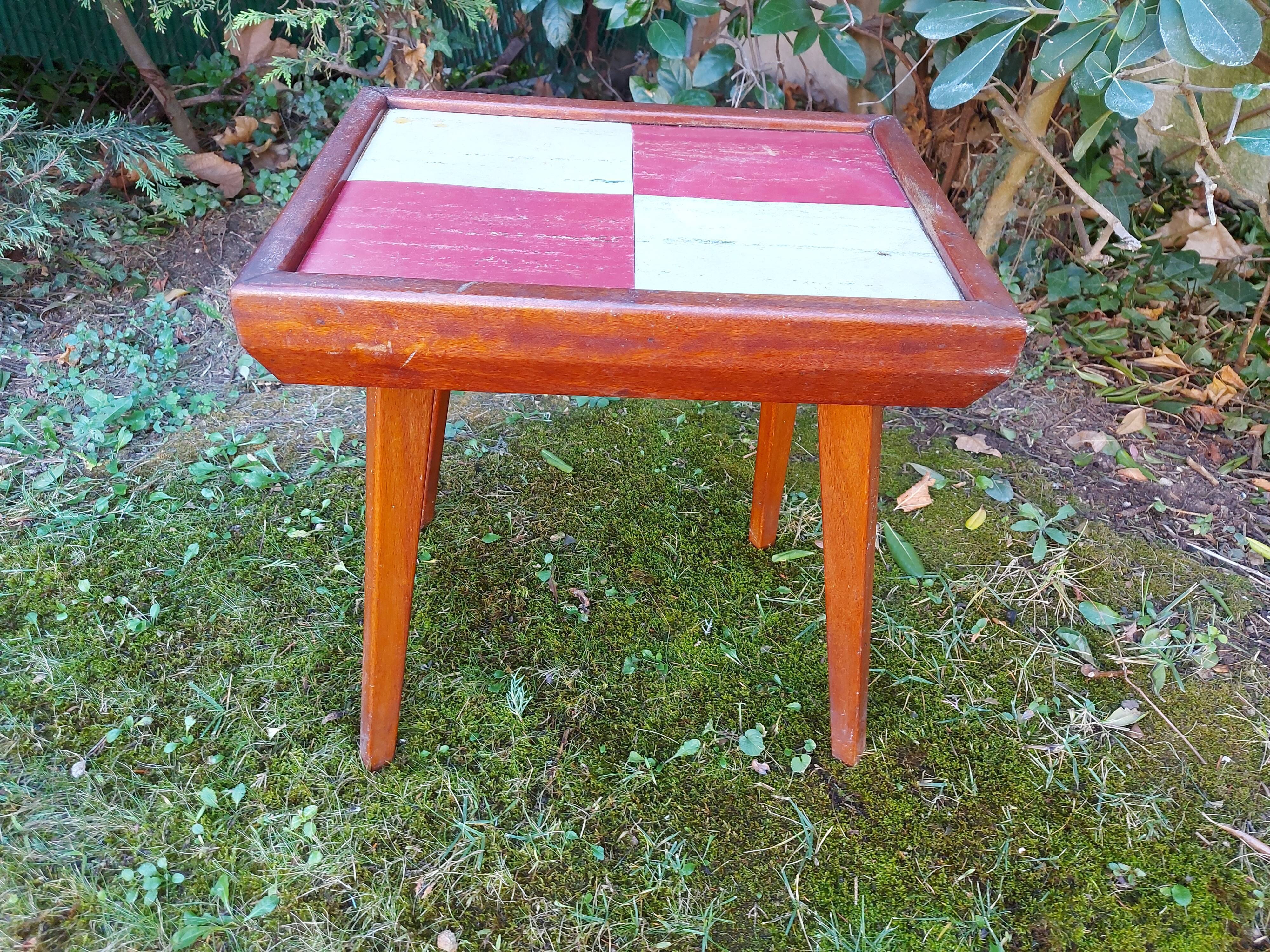 Table vintage en bois pieds compas