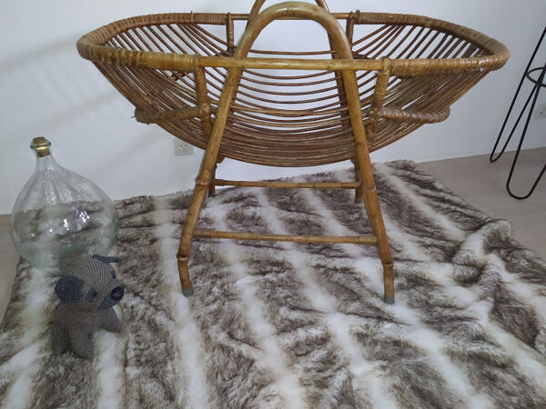 Berceau en rotin vintage