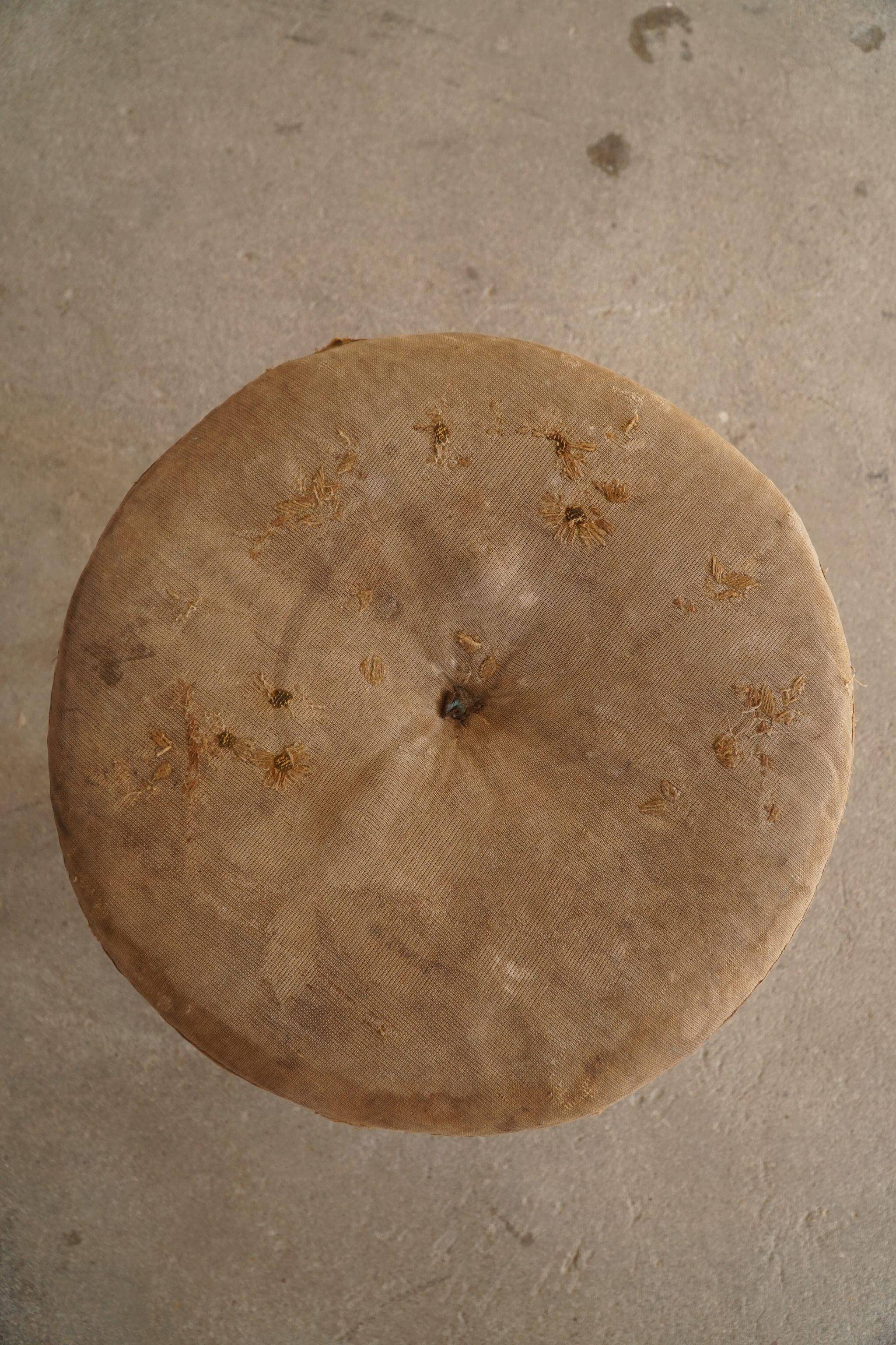 Antique round Gustavian stool, Swedish cabinetmaker, late 18th century.