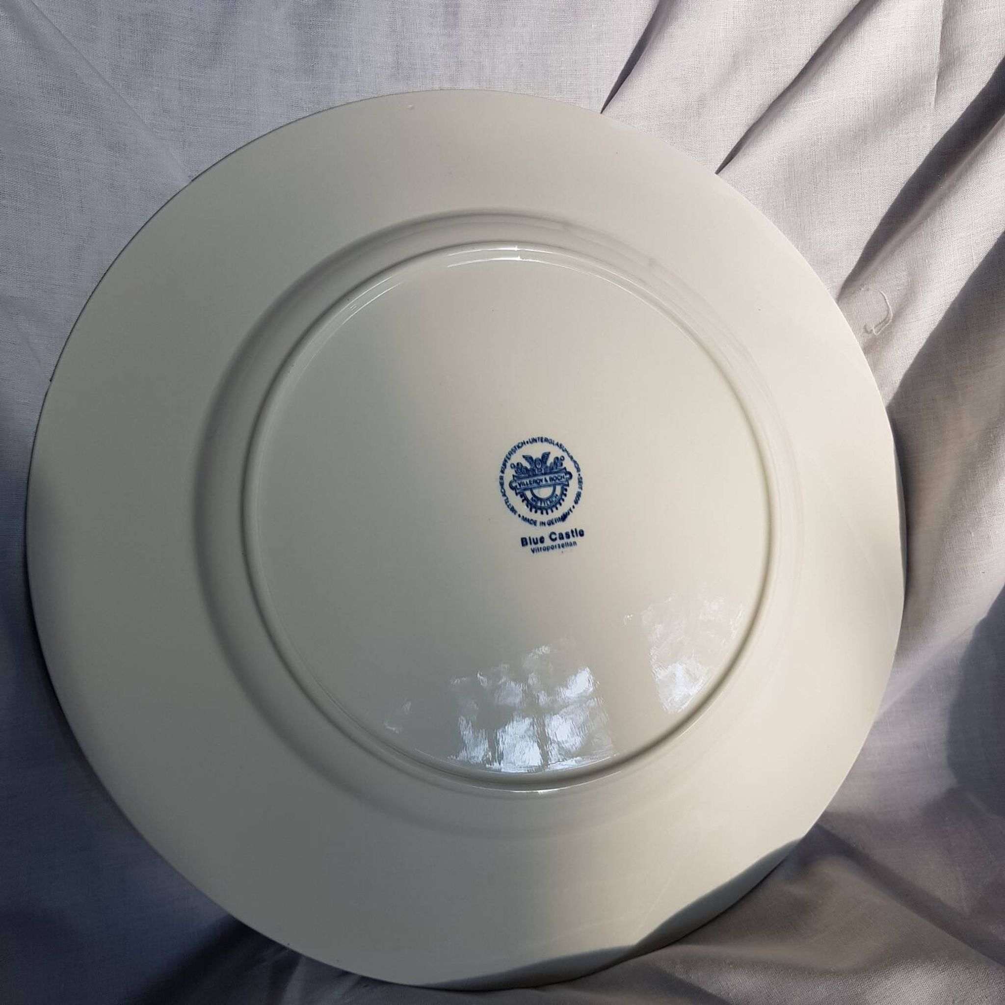 Grand plat de service rond en porcelaine Château Bleu de Villeroy & Boch