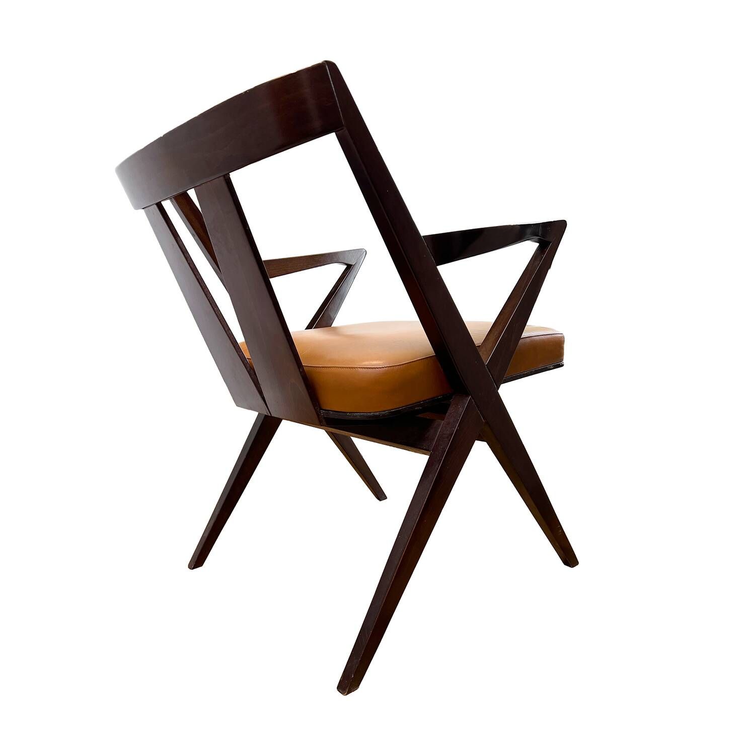 4 Dining chairs inspired by Pierre Jeanneret style, made of solid wood and leather.