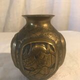 Bronze pot