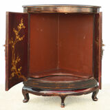 Lacquered wood notch