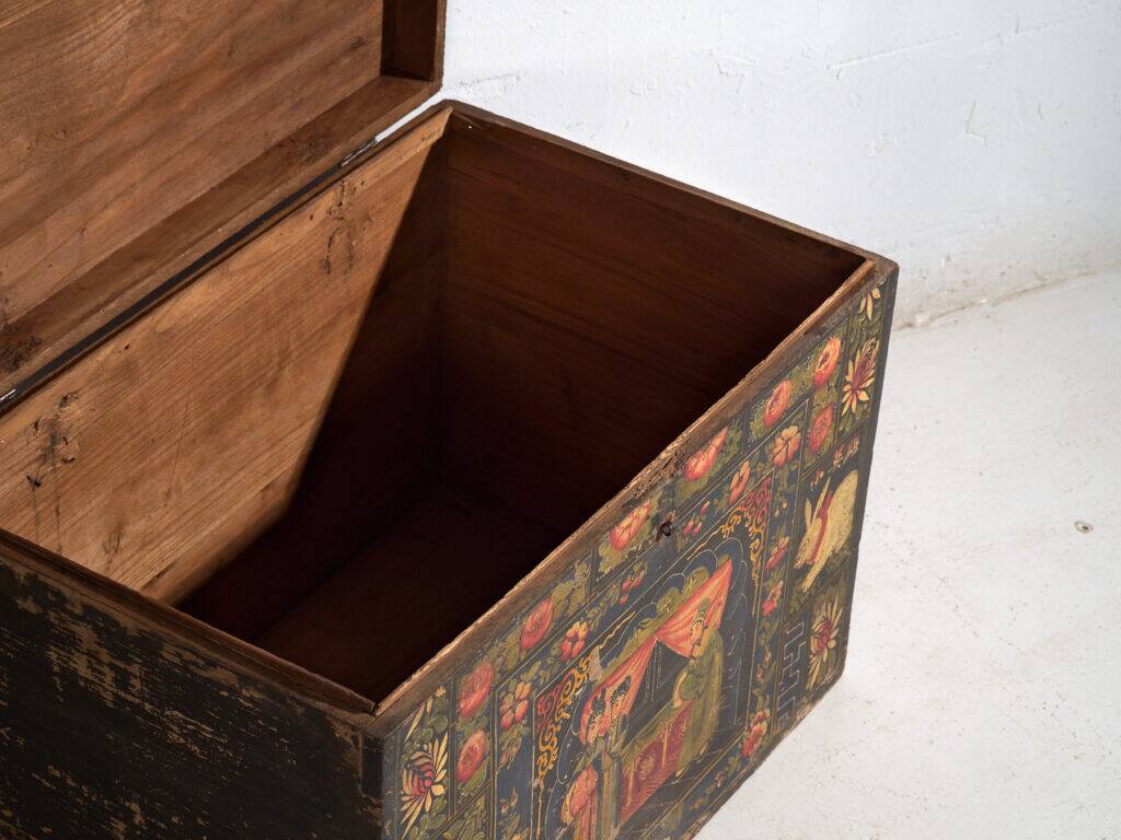 Antique Chinese chest painted in pine wood – China, circa 1900