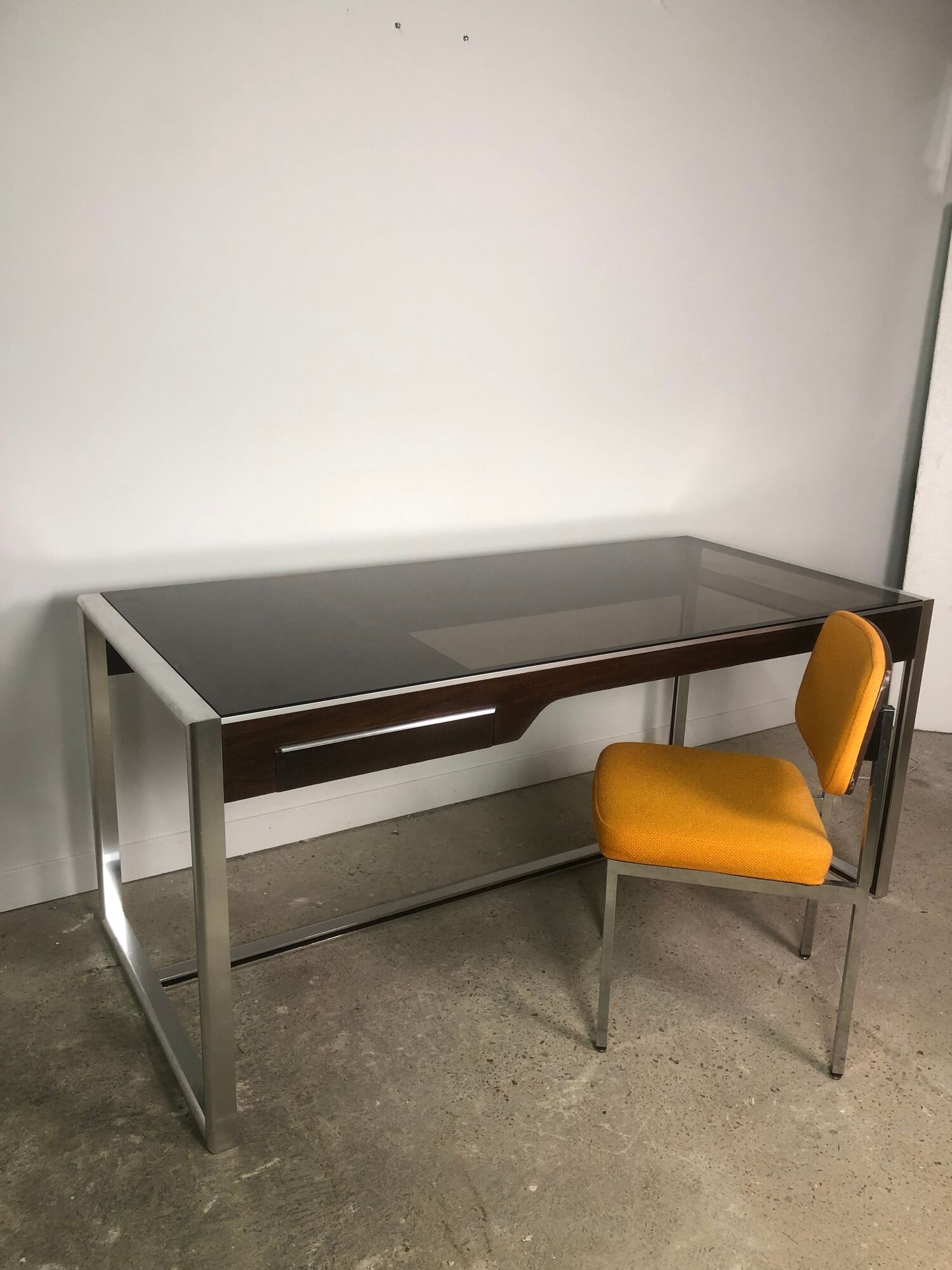 Metal and rosewood desk by Claude Gaillard for Ligne Roset 70'S