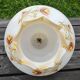 Suspension vintage en verre opalin décor floral stylisé beige doré
