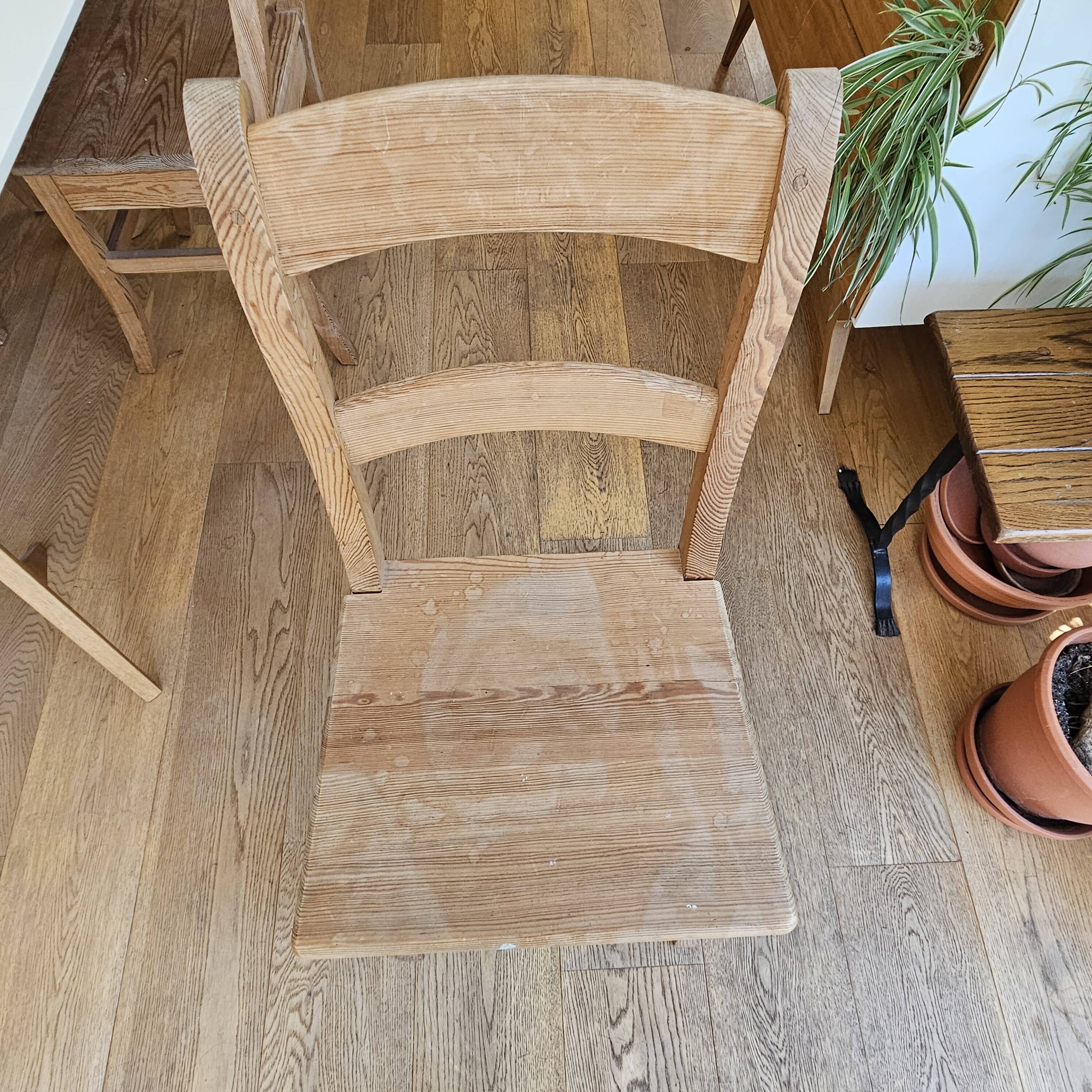 Vintage design table (Style Ouelette X Etch&Bolts) + Chairs