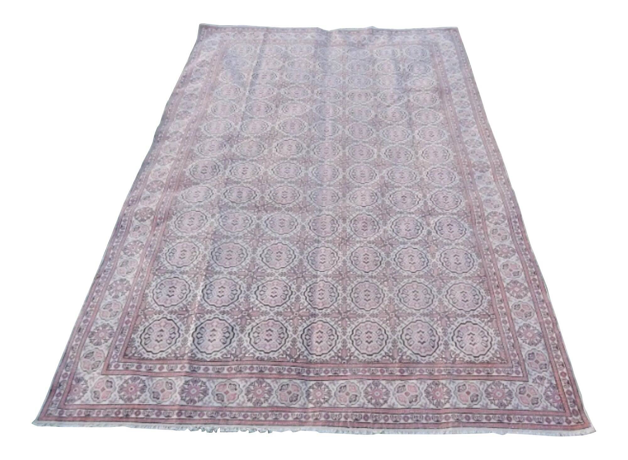 Vintage Turkish rug handmade 195x303 cm