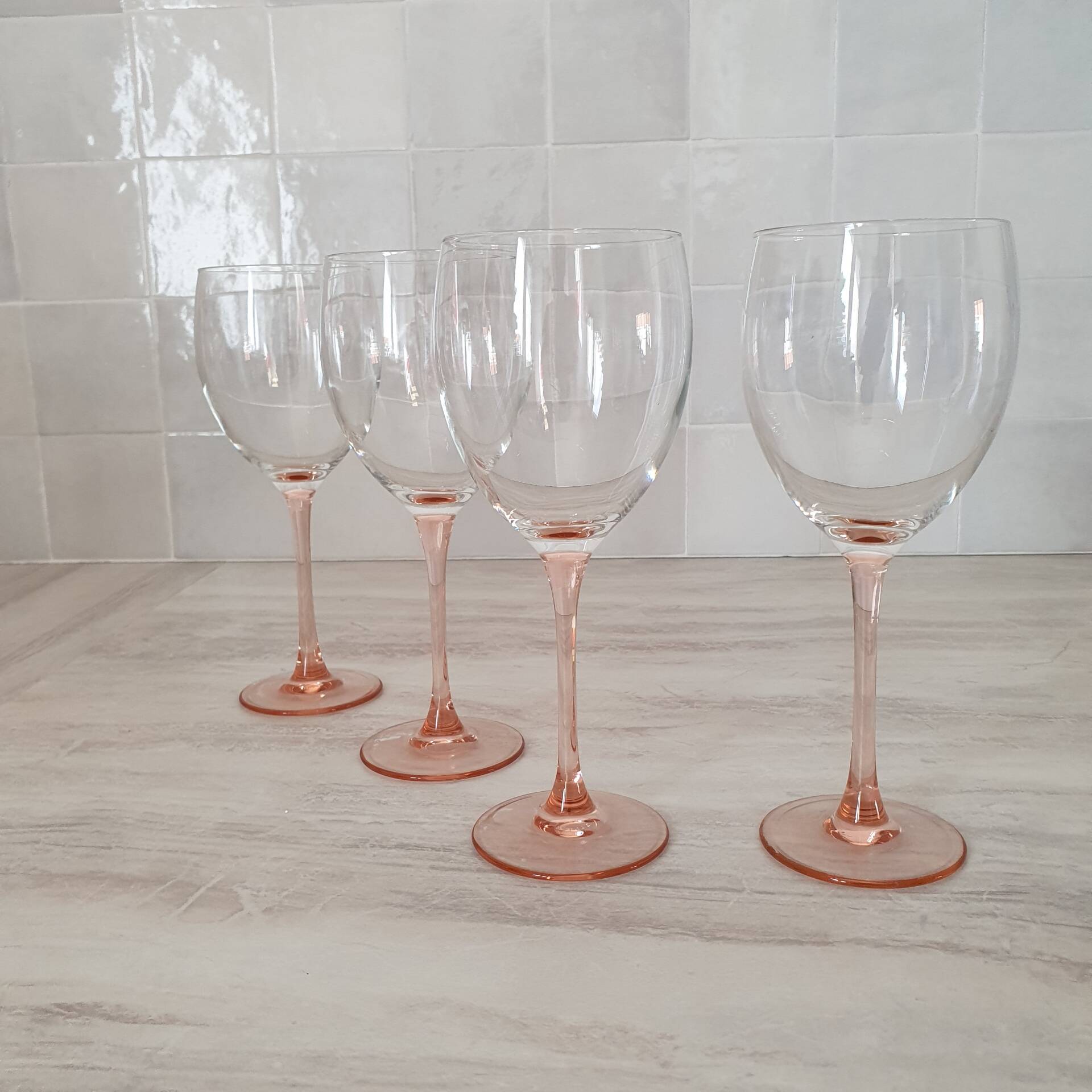 4 Verres à Eau ou Vin / verre à pied Rose