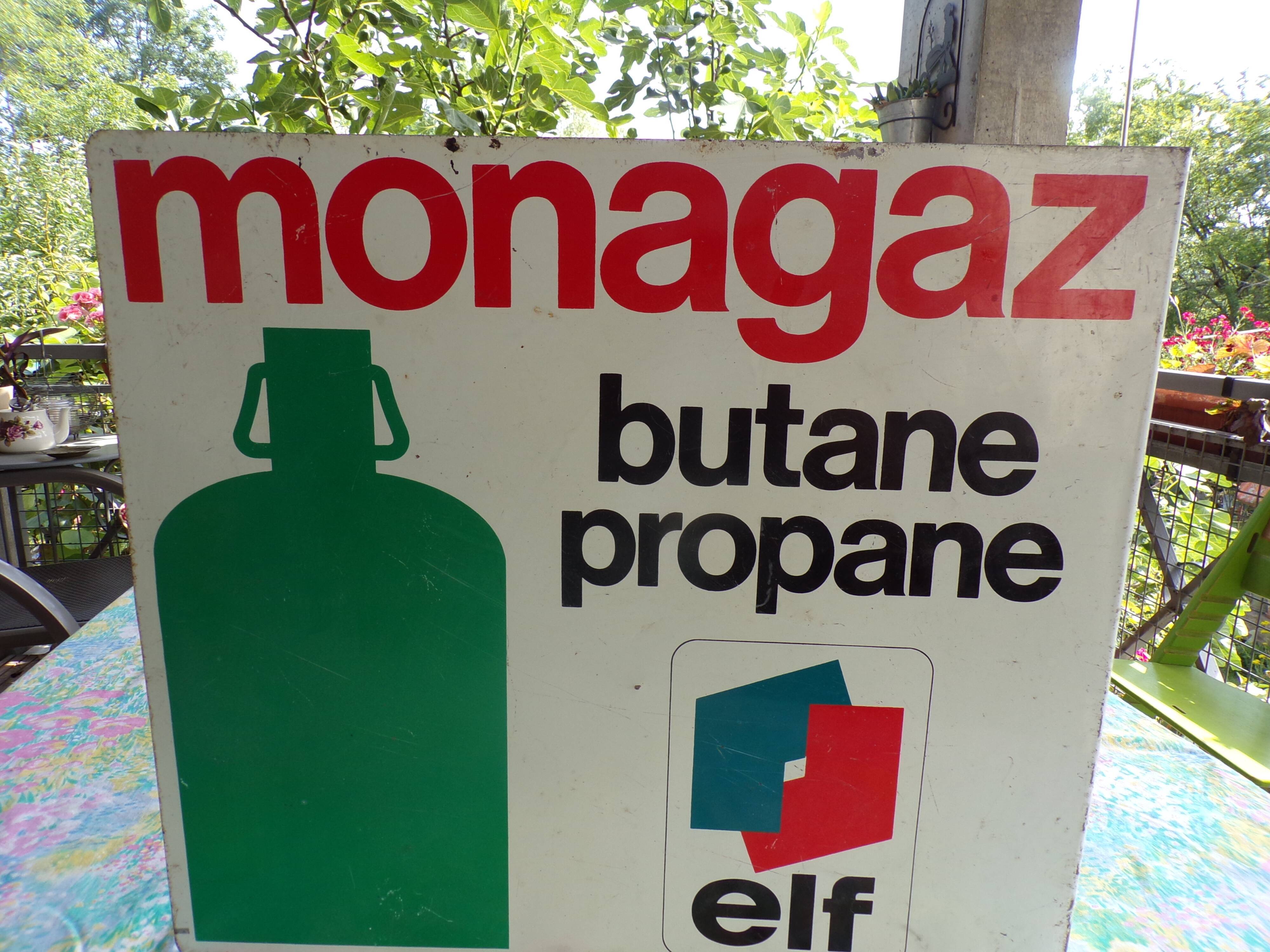 Monogaz tin advertising plate