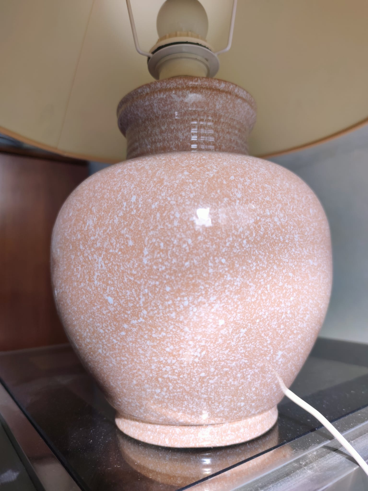 Pink ceramic ball lamp with lampshade