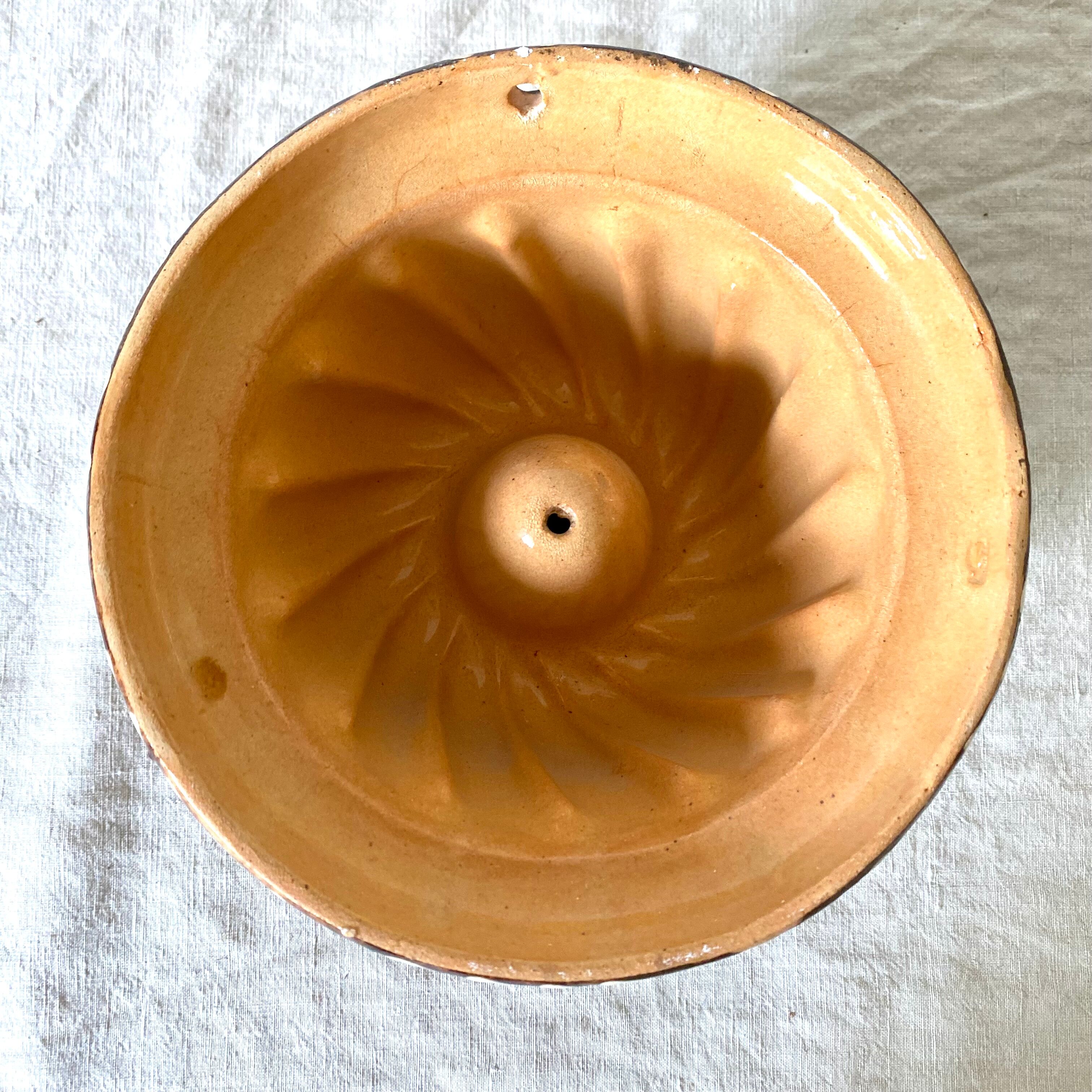Glazed terracotta kouglof mould