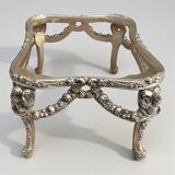 Louis XV salon in white and gold with tufting - Handmade in beech wood.