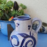 Salt sandstone pitcher