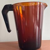 Pichet Vereco en verre ambré