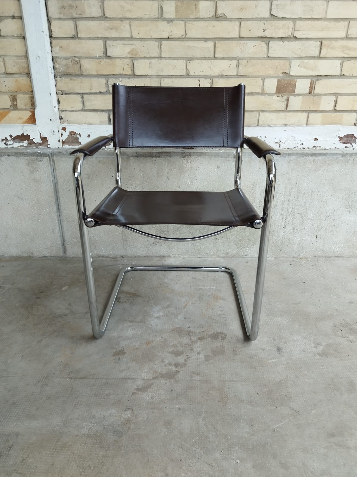 Chaise mg5 cuir marron Matteo Grassi