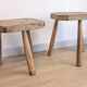 Paire de tabourets brutalistes anciens en bois massif