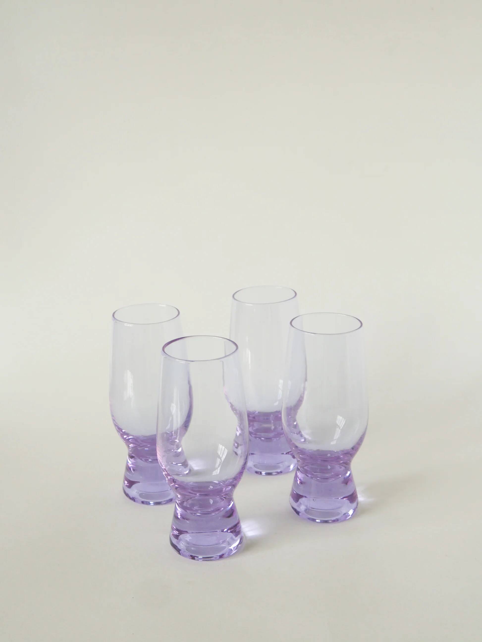 Set of 6 lilac cocktail glasses, Italian design, 1980.