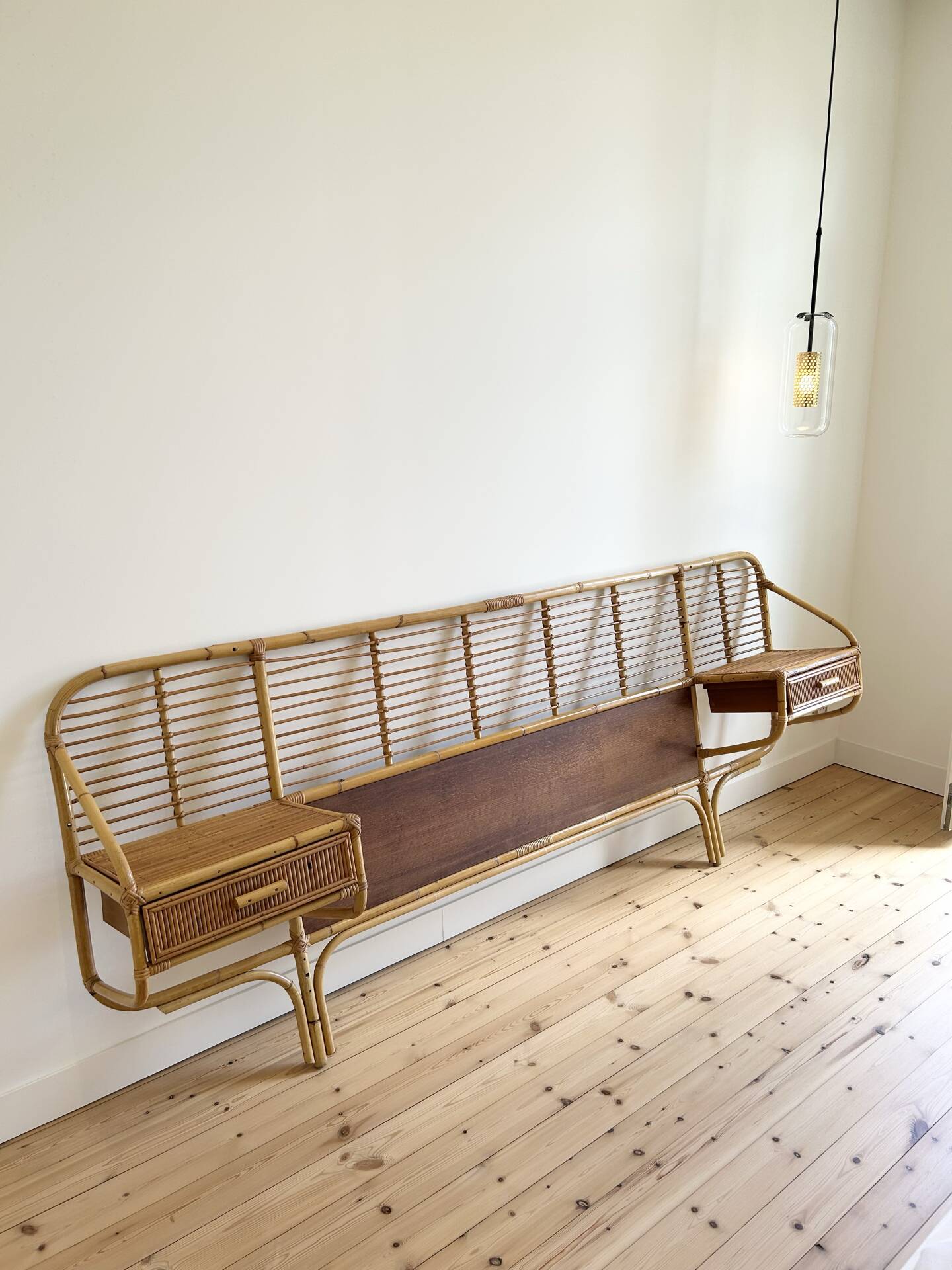 Tête de lit vintage en rotin